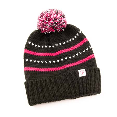 CHUNKY KNIT BLACK POM BEANIE