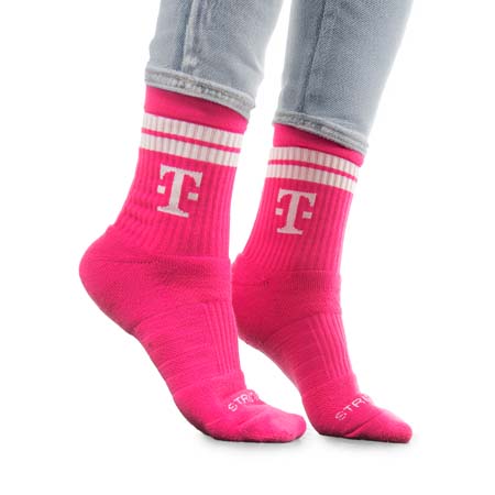 Strideline Magenta Socks